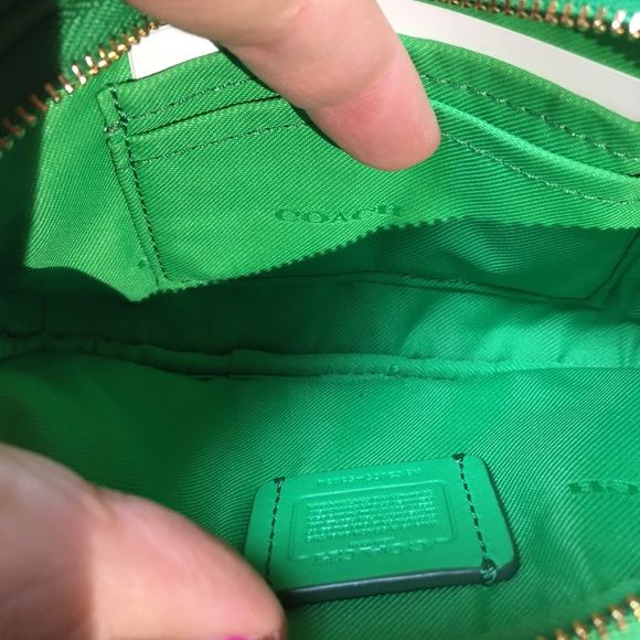Coach Xbody Pouch in Green Leather - Picture 6 of 9